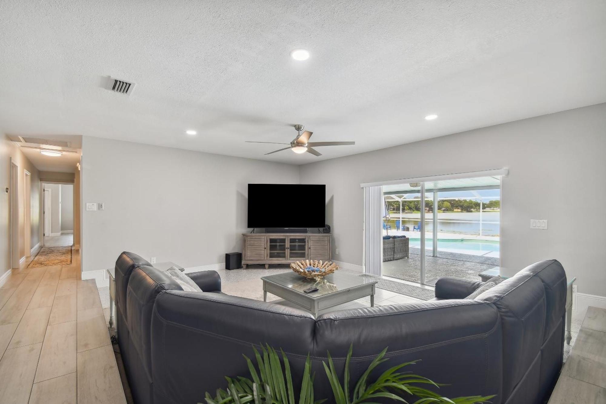 Lake House Westchase Area. Heated Pool Waterfront! Tampa Exterior foto